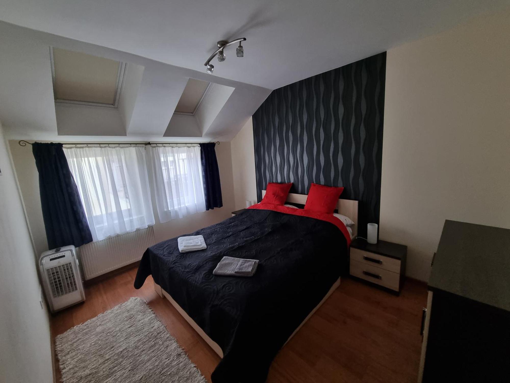 Merry&Car - Huge Balcony + Living Room + 2Br 布达佩斯 外观 照片